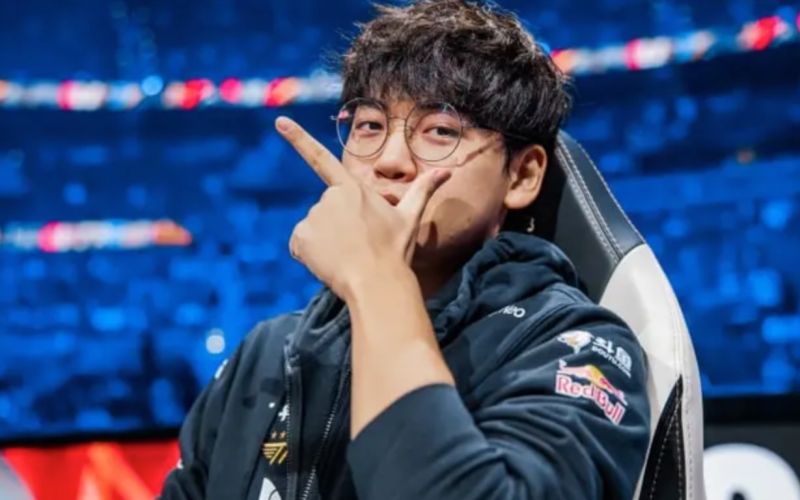 T1’s Gumayusi & Oner Crack Jokes on Mundo Pick: “The dagger is sharp — but why’s the blood spilling so hard?”