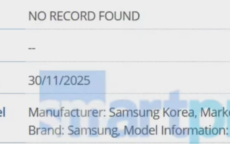 Samsung's first wide folding phone? Mysterious Galaxy Z Fold appears.