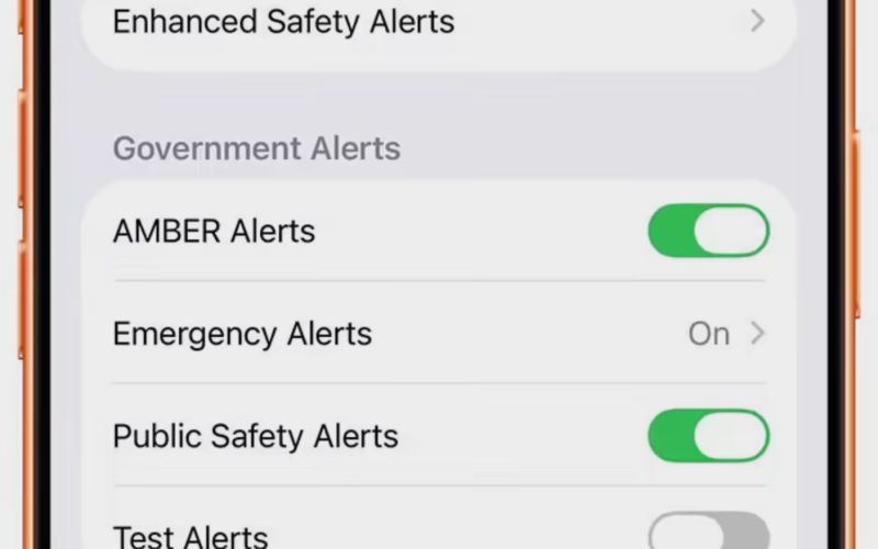 Apple's iOS 26.2 adds earthquake and emergency threat alert options.